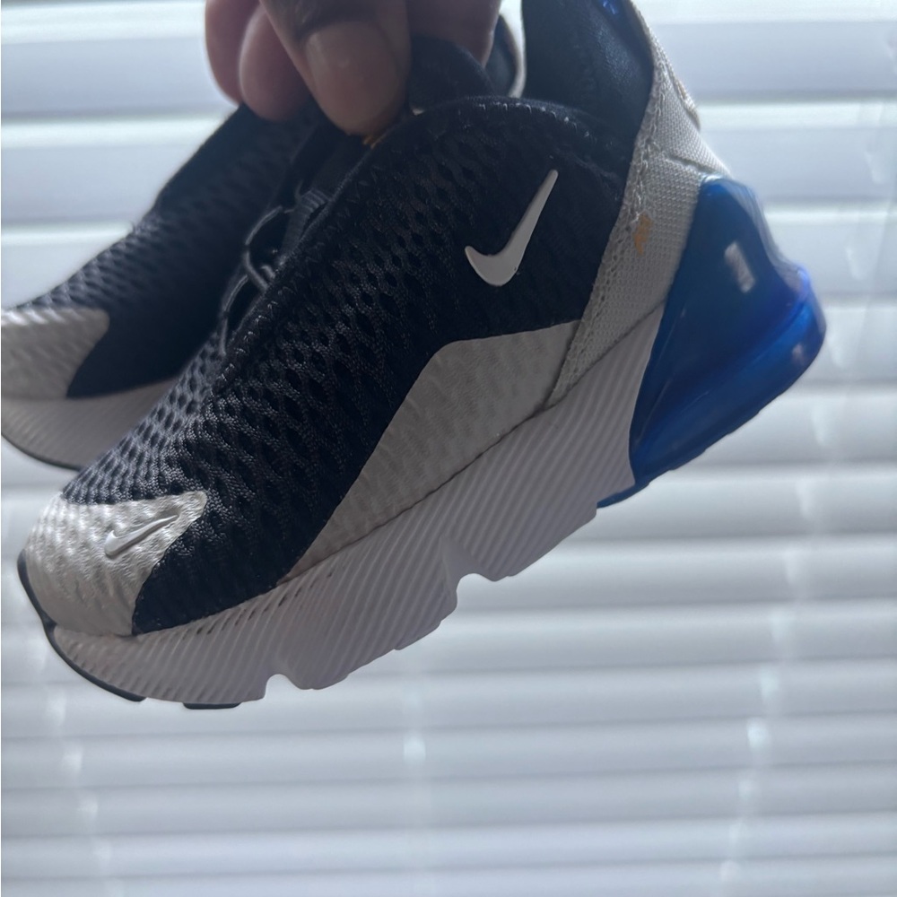 Nike Kids Black and White Sneakers with Blue Accents